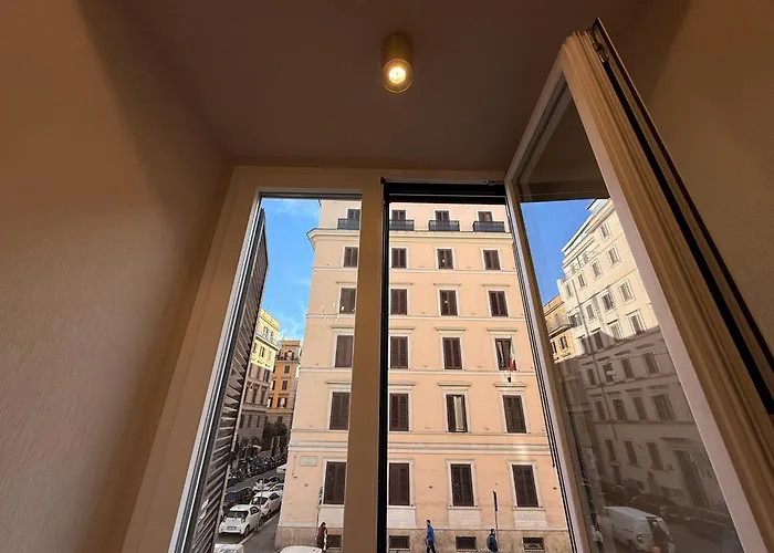 Lumi Hotel *